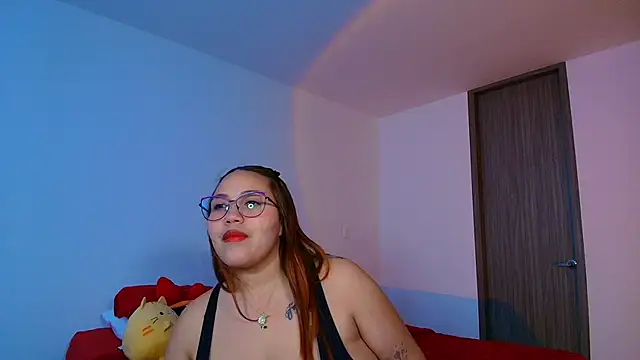 Snapshot of Rousrossell_4 chatting on May 3, 6:58 pm Rousrossell 4 online show from May 3, 6:58 pm