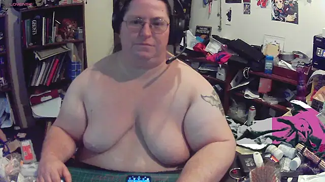 Snapshot of ShibariTurtleDuck chatting on June 23, 8:07 pm ShibariTurtleDuck online show from June 23, 8:07 pm