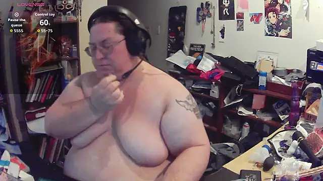Snapshot of ShibariTurtleDuck chatting on July 1, 4:18 pm ShibariTurtleDuck online show from July 1, 4:18 pm