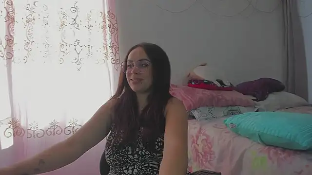 HARLEYNAPIER online show from March 12, 9:54 pm