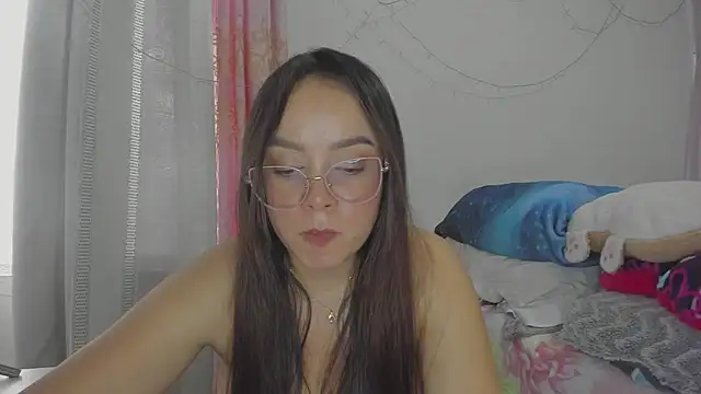 Snapshot of HARLEYNAPIER chatting on June 2, 9:50 pm HARLEYNAPIER online show from June 2, 9:50 pm