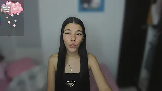 Snapshot of sofi_cute01 chatting on November 5, 12:32 am sofi cute01 online show from November 5, 12:32 am