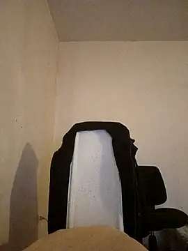 Snapshot of kx93 chatting on December 2, 4:13 pm kx93 online show from December 2, 4:13 pm