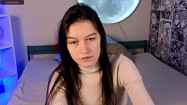 Snapshot of Alice__grace chatting on December 1, 10:53 pm Alice grace online show from December 1, 10:53 pm