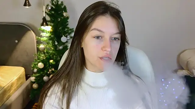 Snapshot of Alice__grace chatting on January 22, 9:32 pm Alice grace online show from January 22, 9:32 pm