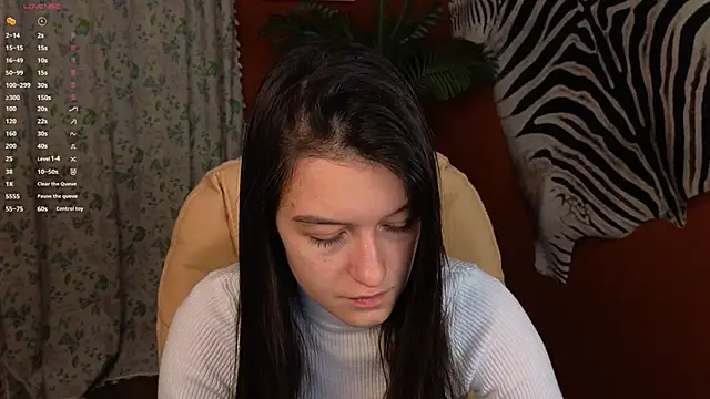 Snapshot of Alice__grace chatting on January 29, 9:28 pm Alice grace online show from January 29, 9:28 pm