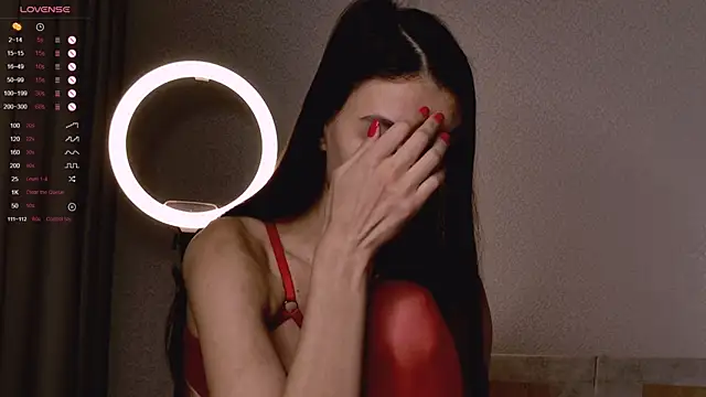 Snapshot of Alice__grace chatting on October 6, 8:39 pm Alice grace online show from October 6, 8:39 pm