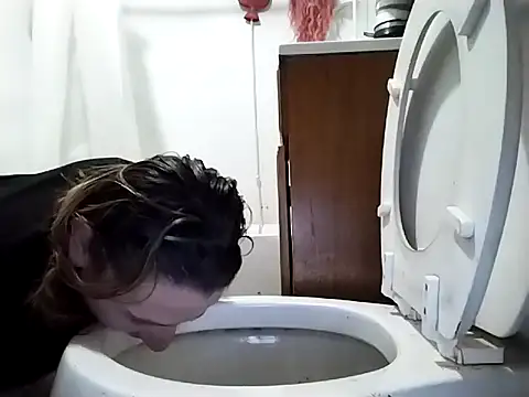 Snapshot of UniqueKorn86 chatting on October 1, 8:15 pm UniqueKorn86 online show from October 1, 8:15 pm