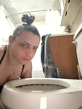 Snapshot of UniqueKorn86 chatting on January 11, 3:28 pm UniqueKorn86 online show from January 11, 3:28 pm