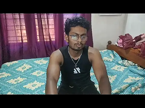 Snapshot of Alfread_rofan chatting on April 10, 7:02 am Alfread rofan online show from April 10, 7:02 am