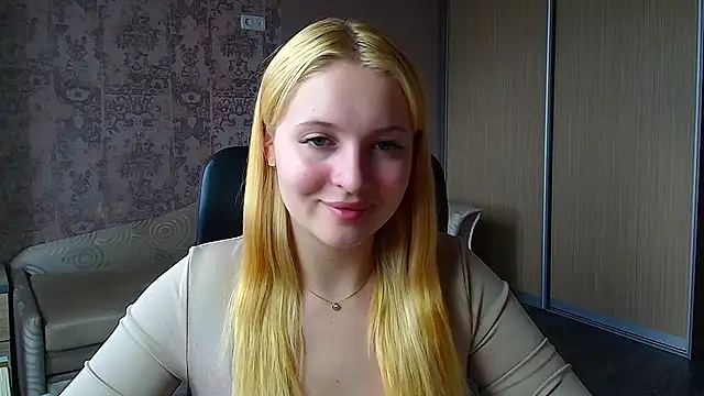 Snapshot of Milka_kiss_ chatting on June 4, 12:44 pm Milka kiss online show from June 4, 12:44 pm