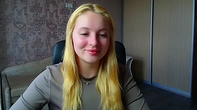 Snapshot of Milka_kiss_ chatting on June 5, 9:48 am Milka kiss online show from June 5, 9:48 am