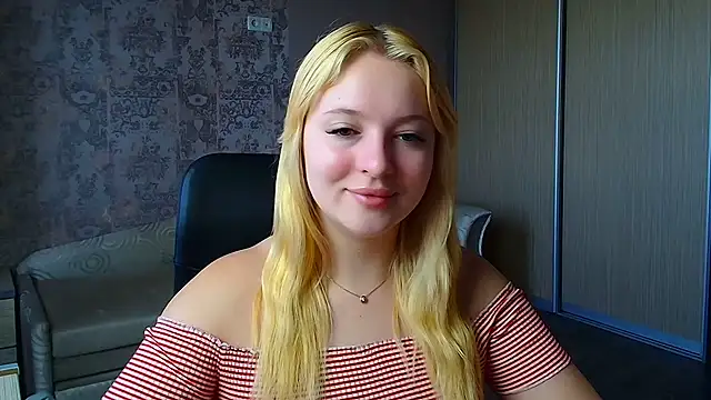 Snapshot of Milka_kiss_ chatting on June 12, 5:50 am Milka kiss online show from June 12, 5:50 am