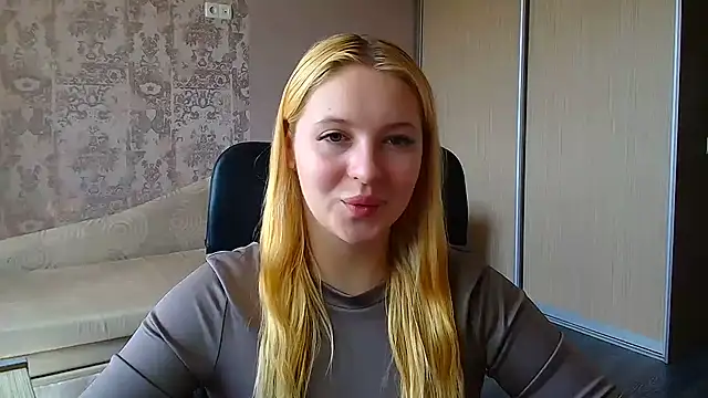 Snapshot of Milka_kiss_ chatting on June 27, 12:22 pm Milka kiss online show from June 27, 12:22 pm