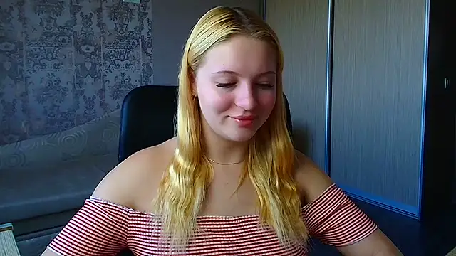 Snapshot of Milka_kiss_ chatting on June 30, 8:26 am Milka kiss online show from June 30, 8:26 am
