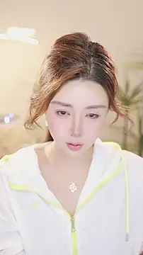 Snapshot of Qiaoqiao_ chatting on June 8, 3:56 pm Qiaoqiao online show from June 8, 3:56 pm