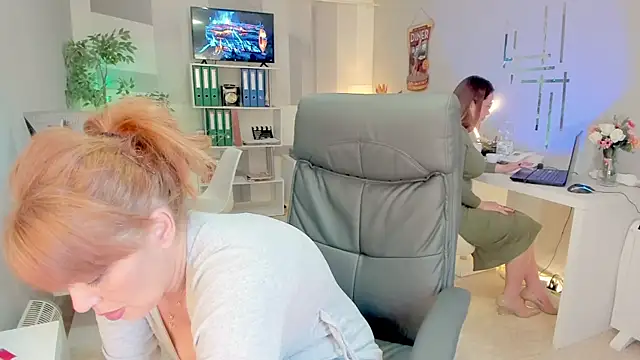 Snapshot of Butterflyblue_dream chatting on March 11, 2:40 pm Butterflyblue dream online show from March 11, 2:40 pm