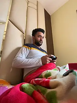 Snapshot of BengaliBabu_Rohan chatting on December 21, 7:45 am BengaliBabu Rohan online show from December 21, 7:45 am