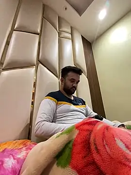 Snapshot of BengaliBabu_Rohan chatting on December 21, 11:33 am BengaliBabu Rohan online show from December 21, 11:33 am