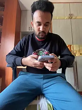 Snapshot of BengaliBabu_Rohan chatting on December 23, 6:11 am BengaliBabu Rohan online show from December 23, 6:11 am