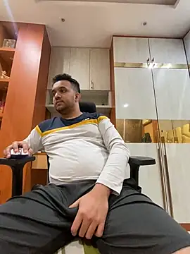 Snapshot of BengaliBabu_Rohan chatting on January 5, 3:45 pm BengaliBabu Rohan online show from January 5, 3:45 pm