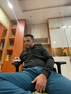 Snapshot of BengaliBabu_Rohan chatting on January 6, 2:47 pm BengaliBabu Rohan online show from January 6, 2:47 pm