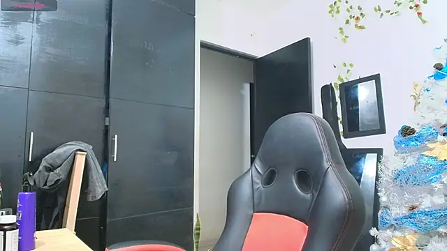 Snapshot of Haruto2001 chatting on December 17, 4:01 am Haruto2001 online show from December 17, 4:01 am