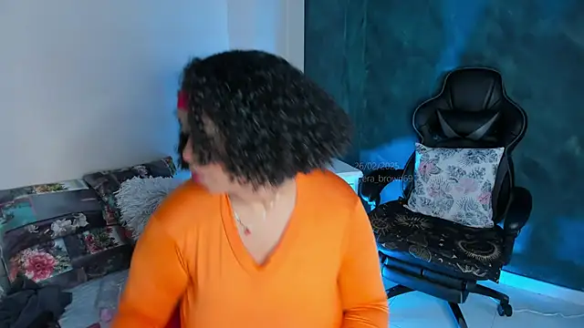 yerabrown69 online show from February 26, 12:14 pm