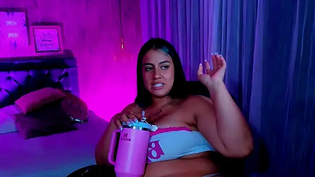 Xisu  online show from January 31, 10:10 am