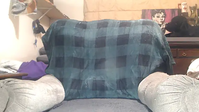 Snapshot of ladyscarlotta chatting on April 27, 1:25 am ladyscarlotta online show from April 27, 1:25 am