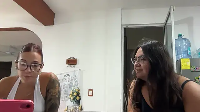 pili placer online show from April 13, 2:28 am