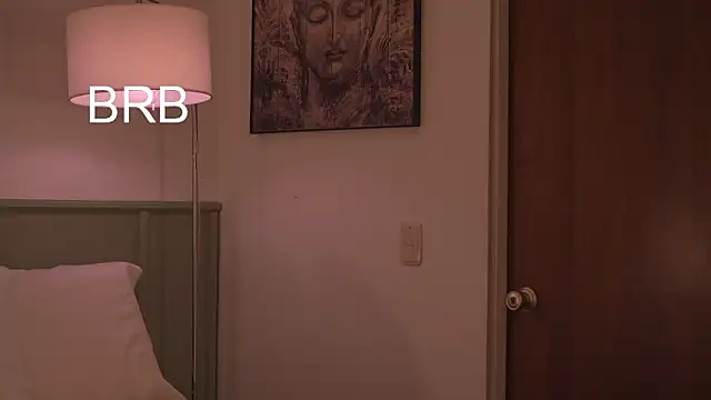 Aimilayne online show from March 17, 7:50 pm