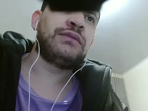 camiloking1720 online show from January 30, 9:58 pm