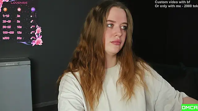 Pinku kitsune online show from March 3, 5:35 am