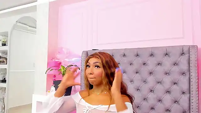 HaileeRoberts online show from March 14, 12:32 pm