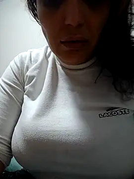 Snapshot of nazii010 chatting on October 18, 2:47 am nazii010 online show from October 18, 2:47 am