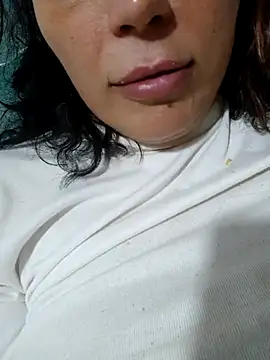 Snapshot of nazii010 chatting on October 18, 9:15 pm nazii010 online show from October 18, 9:15 pm