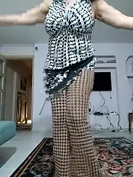 Snapshot of nazii010 chatting on November 9, 6:17 pm nazii010 online show from November 9, 6:17 pm