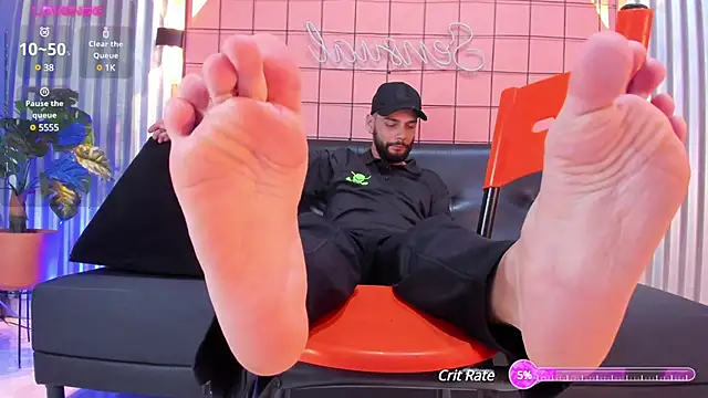 Snapshot of antony_bigdick_ chatting on February 23, 1:35 am antony bigdick online show from February 23, 1:35 am