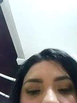 lolaa staars online show from December 20, 11:47 pm