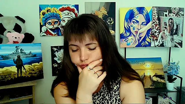 Snapshot of Darina_M_ chatting on July 7, 7:23 am Darina M online show from July 7, 7:23 am