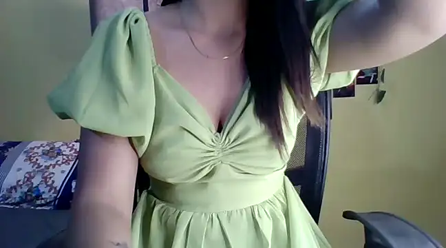 Snapshot of Nicole-wallace chatting on January 18, 7:17 am Nicole-wallace online show from January 18, 7:17 am