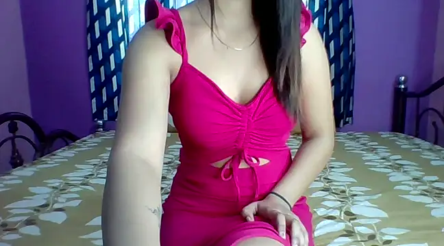 Snapshot of Nicole-wallace chatting on February 13, 10:34 am Nicole-wallace online show from February 13, 10:34 am