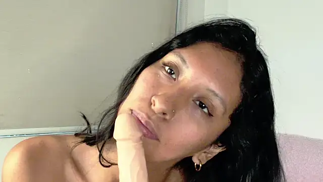 Snapshot of melody2429 chatting on March 21, 5:12 pm melody2429 online show from March 21, 5:12 pm