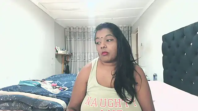 Snapshot of Indianmayaxoxo chatting on June 26, 8:41 am Indianmayaxoxo online show from June 26, 8:41 am