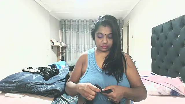 Snapshot of Indianmayaxoxo chatting on July 10, 5:26 pm Indianmayaxoxo online show from July 10, 5:26 pm