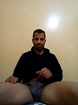 Snapshot of Bisex_activ19 chatting on December 2, 2:30 pm Bisex activ19 online show from December 2, 2:30 pm