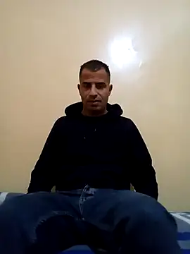 Snapshot of Bisex_activ19 chatting on December 9, 2:39 pm Bisex activ19 online show from December 9, 2:39 pm