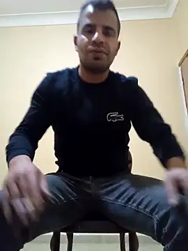 Snapshot of Bisex_activ19 chatting on January 8, 3:50 pm Bisex activ19 online show from January 8, 3:50 pm