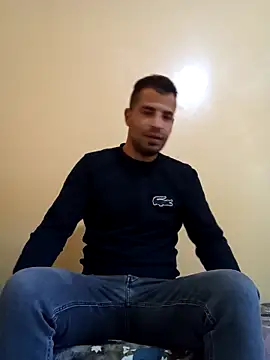 Snapshot of Bisex_activ19 chatting on January 9, 8:13 am Bisex activ19 online show from January 9, 8:13 am